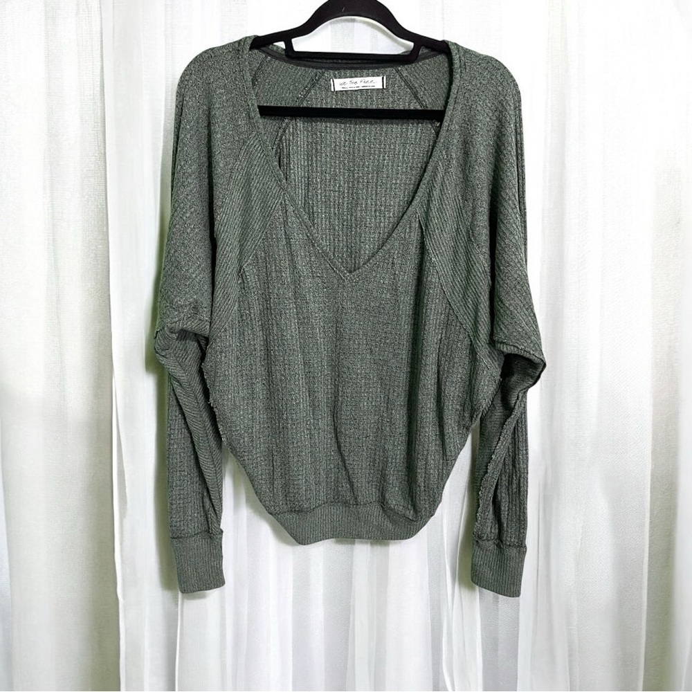 Free People Santa Clara Green Oversized Thermal V Neck Sweater Size Small - Picture 2 of 3